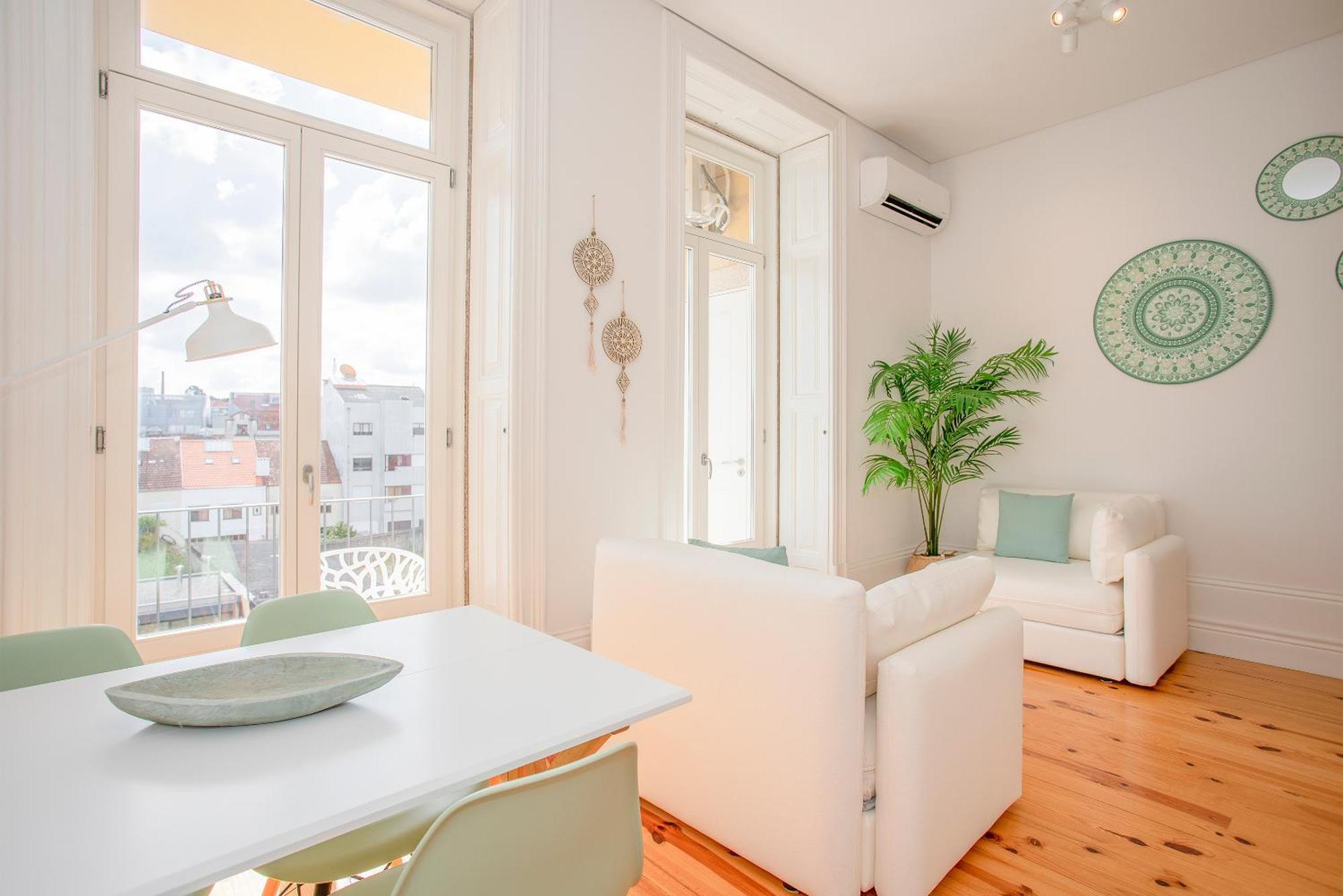 Liiiving In Porto - Downtown Balcony Studio Exterior photo